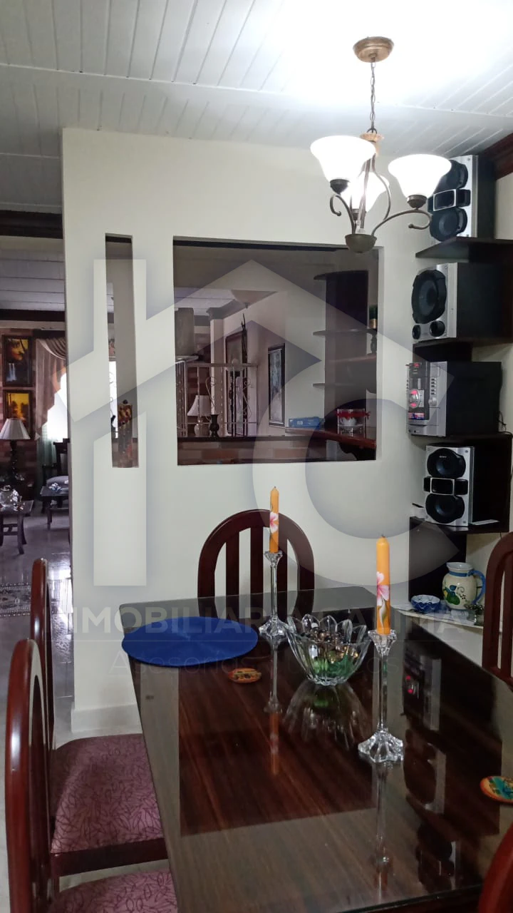 Casa de 2 viviendas en el Canadá Calima Darién